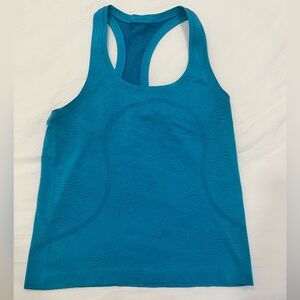 Luluemon race length blue swiftly tank